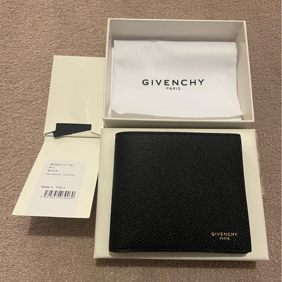 SOLD Givenchy men’s black bifold wallet - Picture 1 of 8